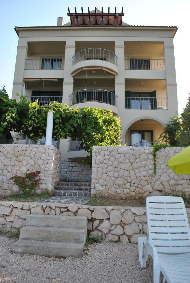 Cinthija Apartment *